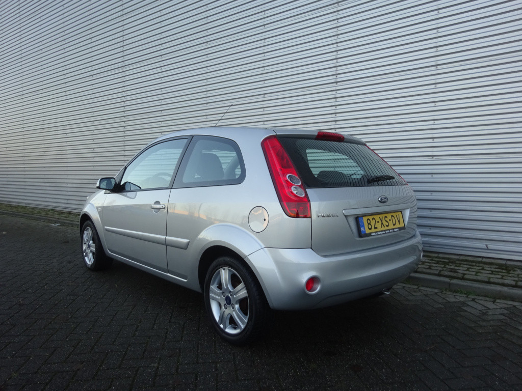 Ford Fiesta 1.6-16v futura 1e eigenaar / airco / elektr. ramen / lm velgen 