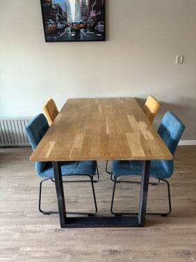Eettafel + stoelen