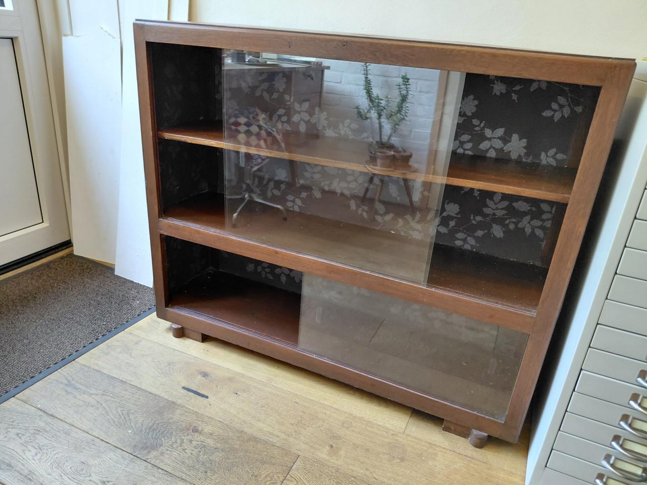 Vitrine- Boekenkastje
