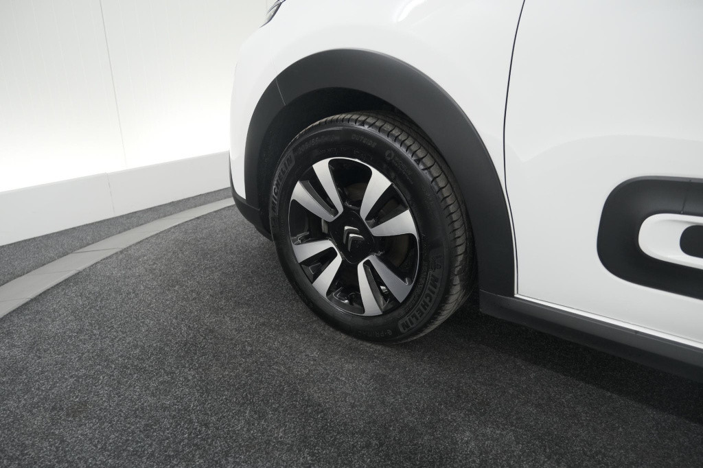 Citroen C3 puretech 82 shine | camera | stoelverwarming | apple carplay | 1
