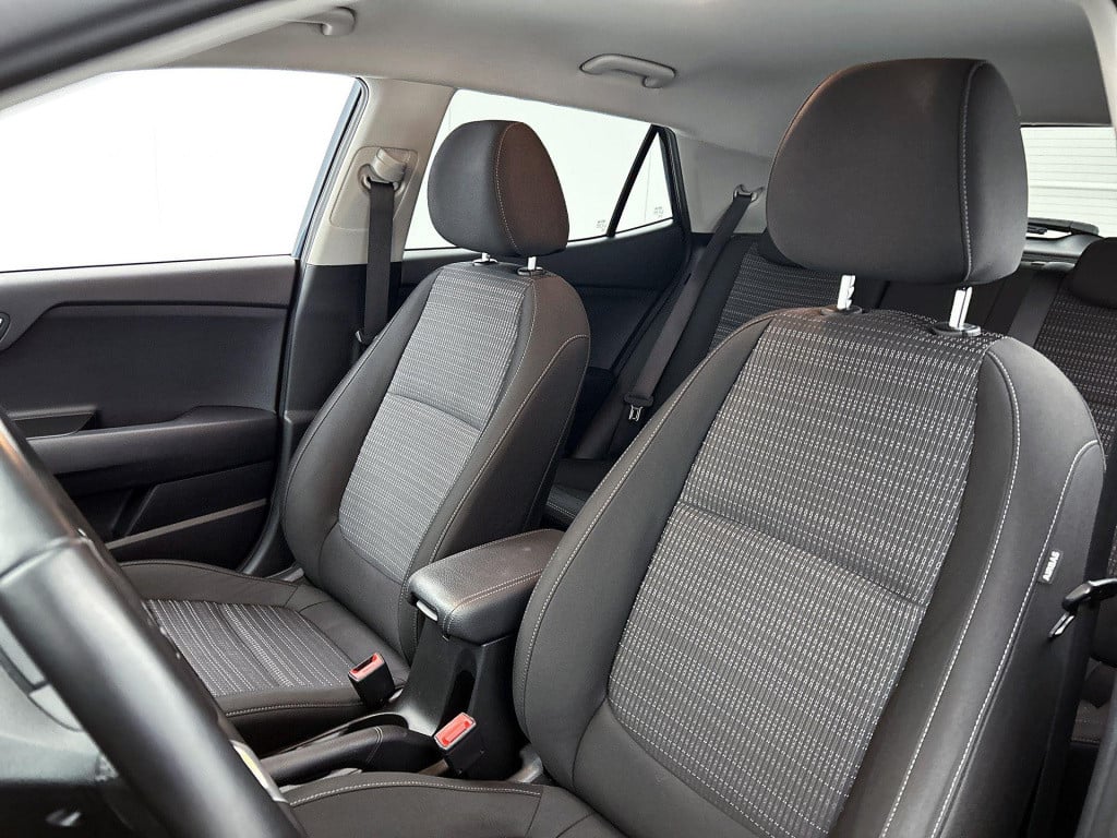 Kia Stonic 1.0 t-gdi mhev dynamicplusline | lmv | parkeer sensoren | cruise