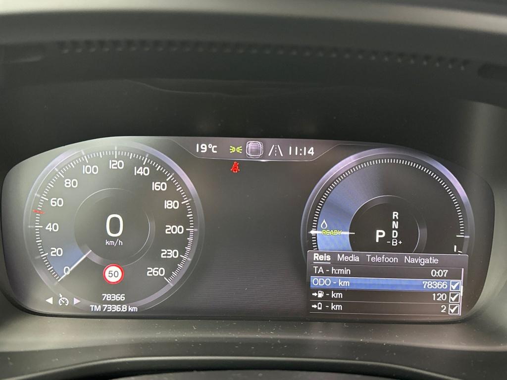 Volvo XC40 t5 262pk recharge r-design| pano| adap.cruise| 360camera