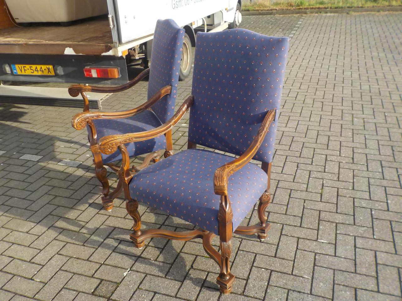 2 mooie kwaliteit fauteuils die er zeer goed uitzien 60 euro 2 voor 95 euro