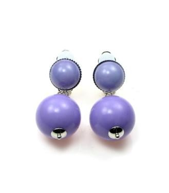 Oorclips met paarse bolvormige hanger