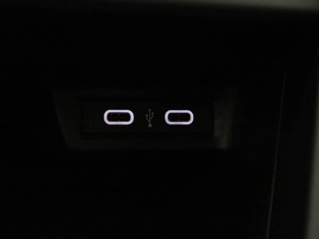 Volkswagen Polo 1.0 tsi r-line business | apple carplay | iq light | achter