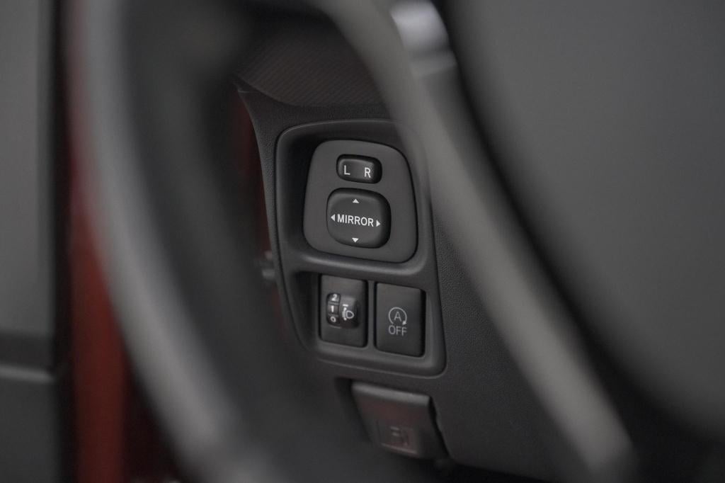 Peugeot 108 1.0 e-vti allure | camera | climate control | dab+ | 15 inch li