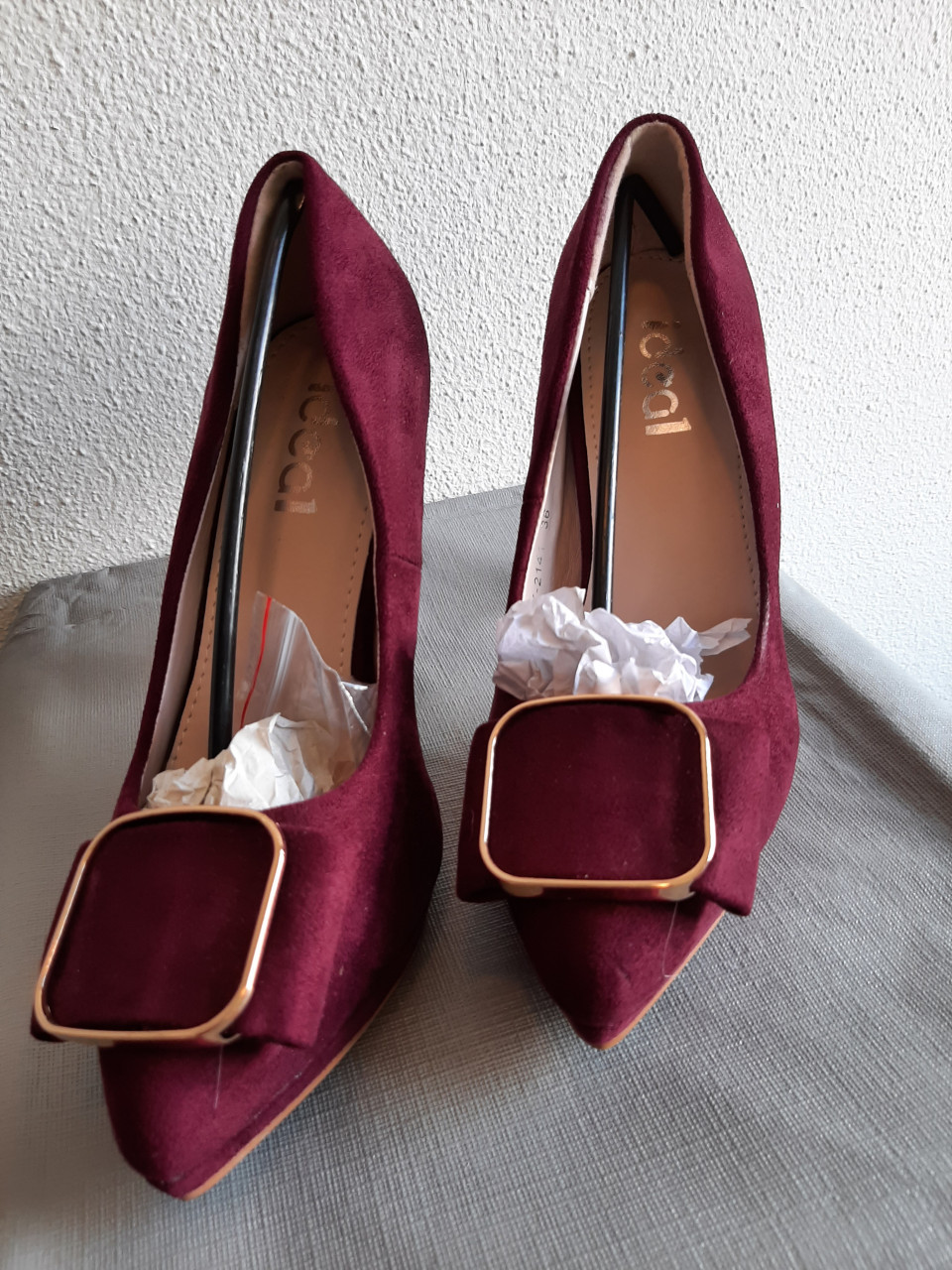 Nieuw ! Bordeaux pumps 36  + extra paar hakjes