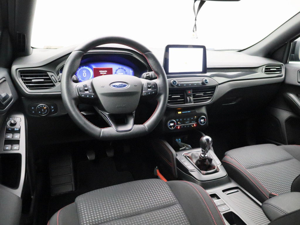 Ford Focus 1.0 ecoboost hybrid st line x business | lmv | parkeer sensoren 