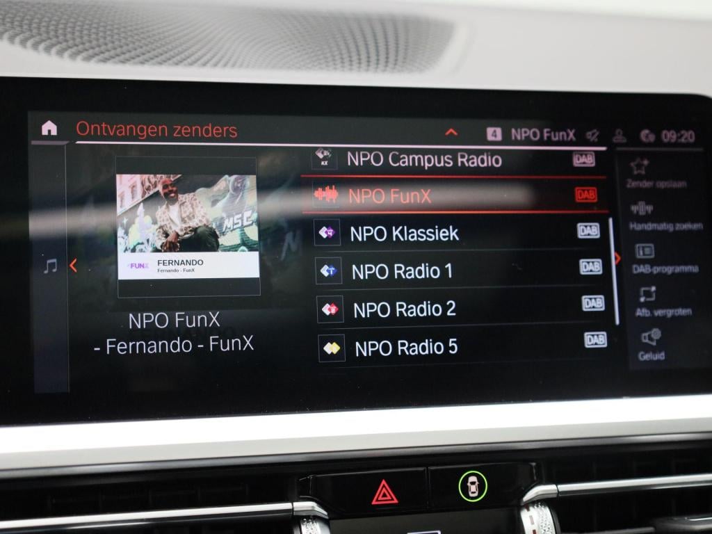 BMW 3-serie touring 318i high executive m-sport | automaat | panoramadak | 