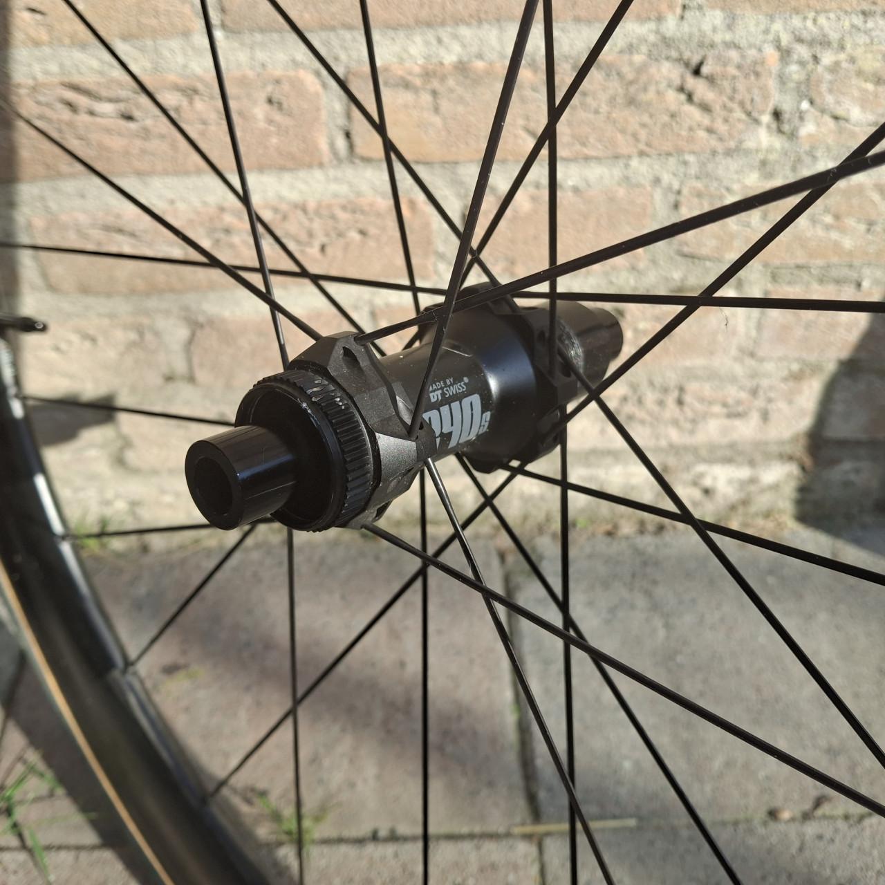 FFWD F6 carbonwielen 60mm, nieuwstaat