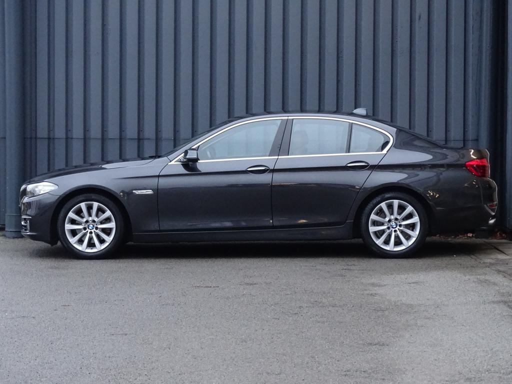 BMW 5 Serie 520i luxury edition