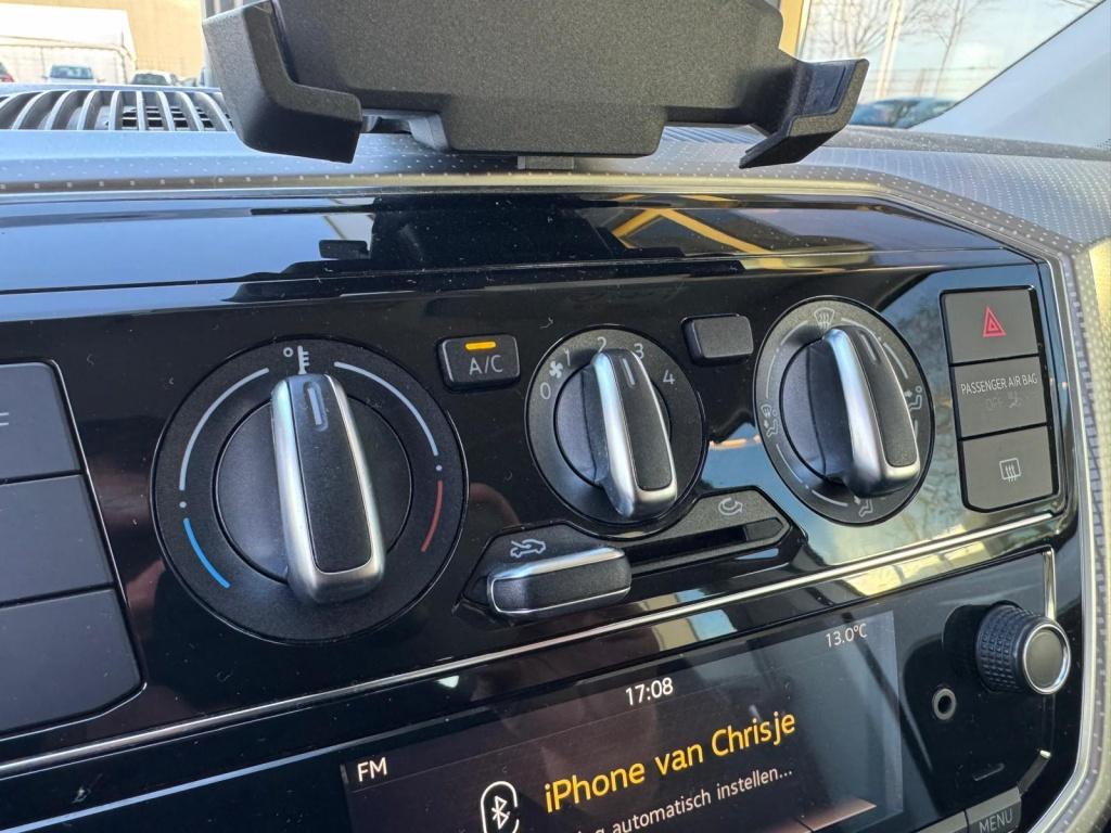 Volkswagen UP! 1.0 bmt high up!