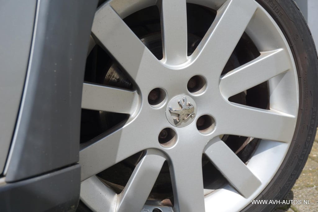 Peugeot 207 sw outdoor 1.6 vti xs