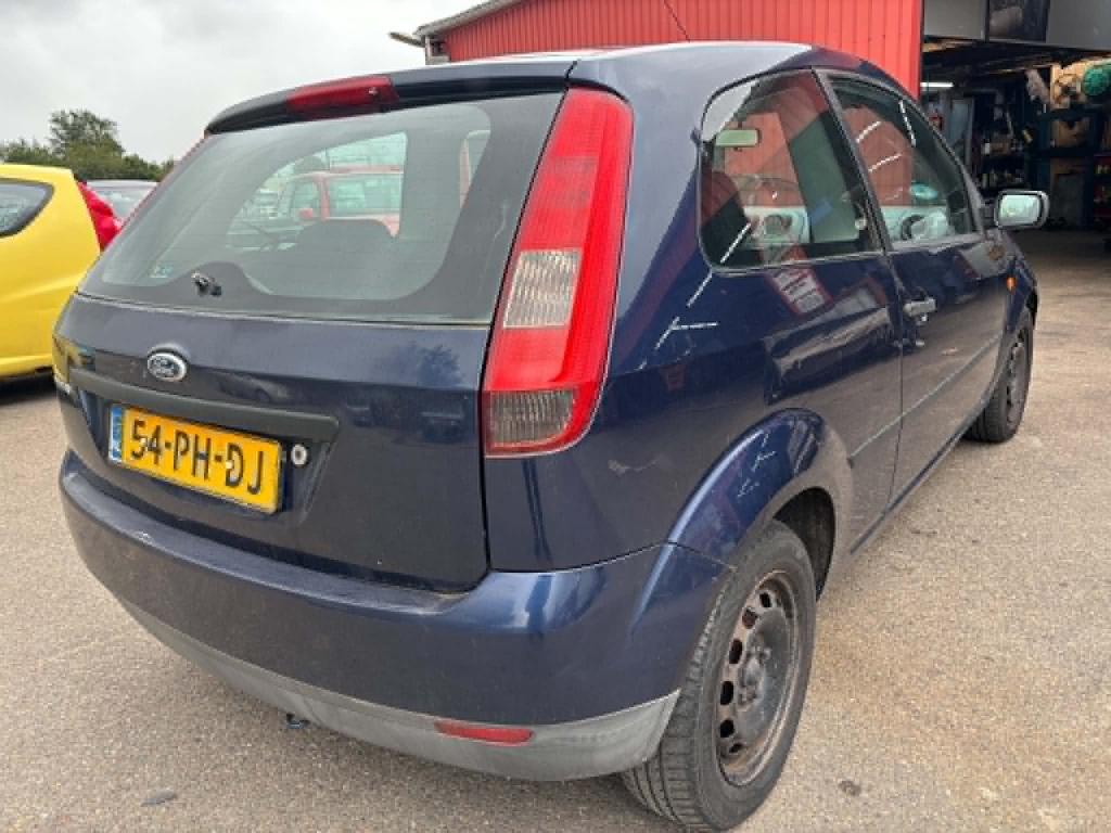 Ford Fiesta 1.3-8v style