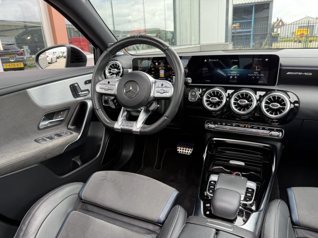 Mercedes-Benz A-Klasse amg 35 4matic edition 1 premium plus | burmester | p