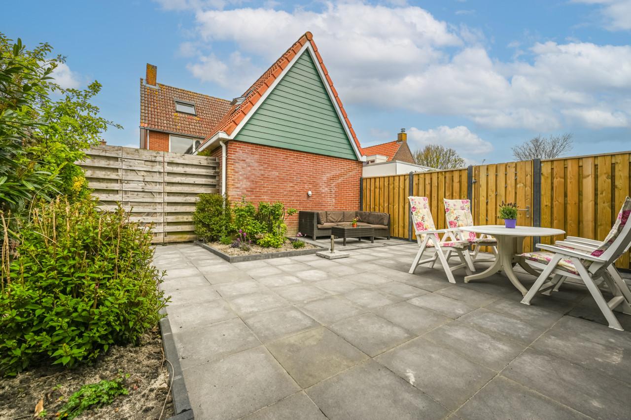 Prachtig gemeubileerde huurwoning. Tijdelijk zonder inschrijving.