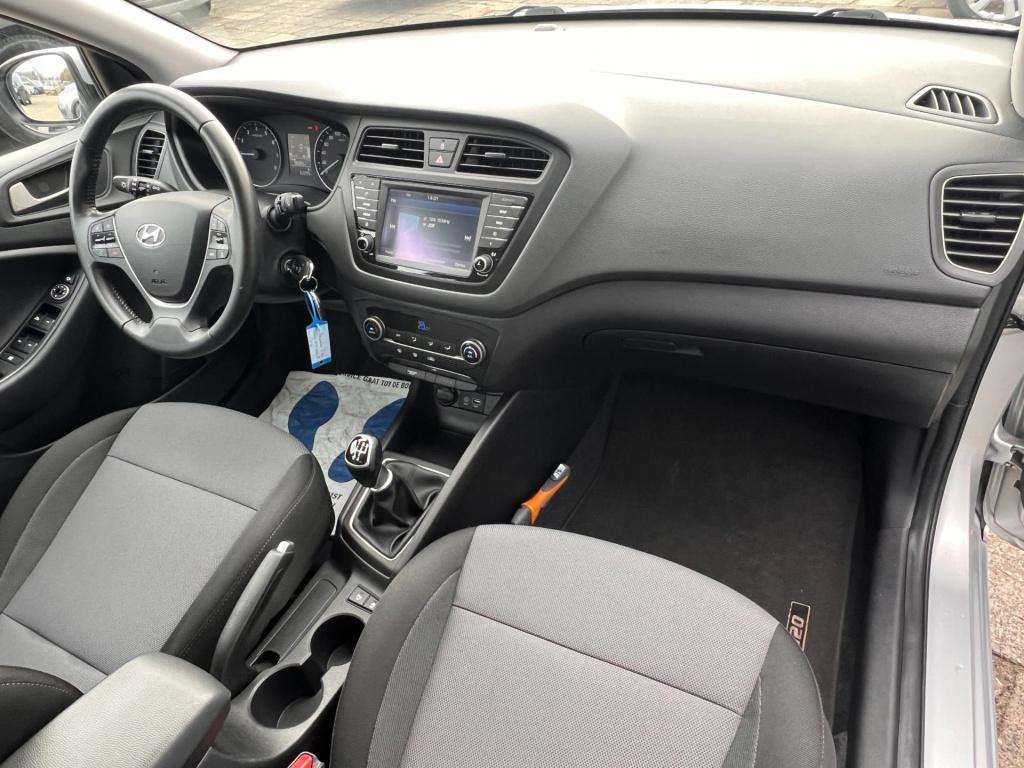 Hyundai I 20 1.0 t-gdi comfort, camera, navigatie, trekhaak enz...
