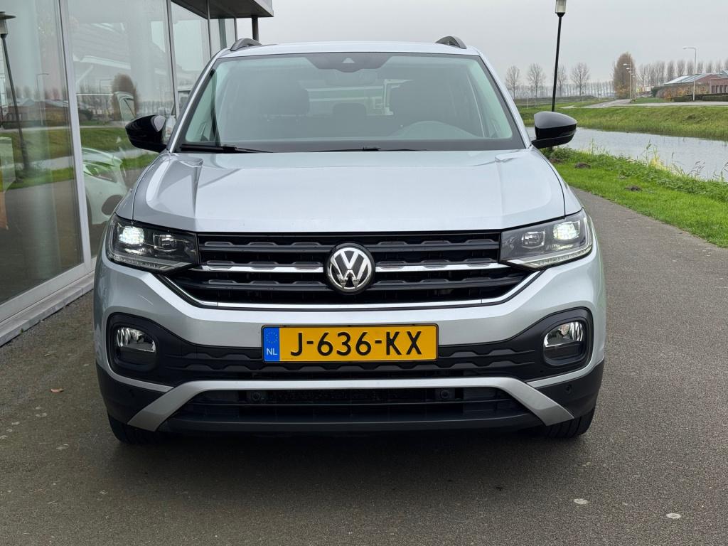 Volkswagen T-cross 1.0 tsi life automaat , apple carplay , trekhaak