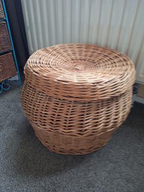 Grote rotan mand