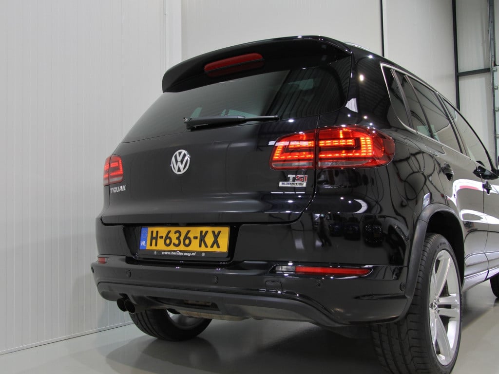 Volkswagen Tiguan 1.4 tsi 150pk dsg r-line | pano dak | trekhaak