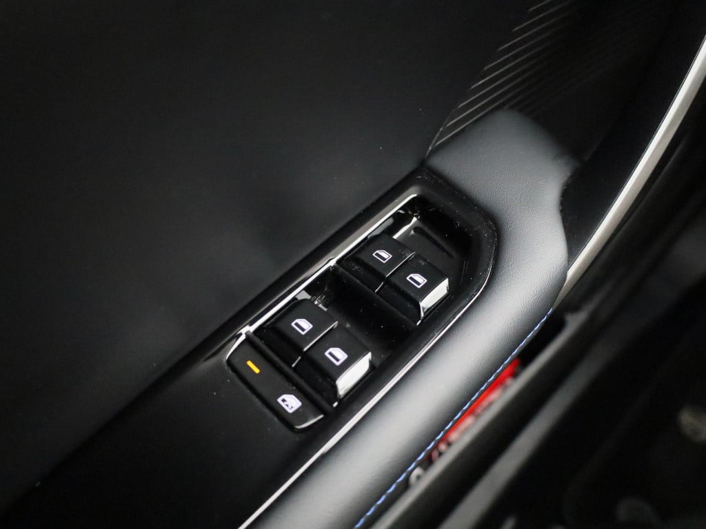 MG Mg4 64 kwh luxury