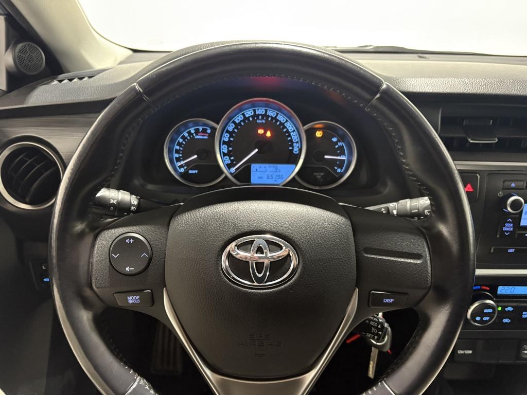 Toyota Auris 1.6 now | lage km-stand |