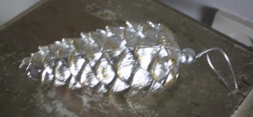 Grote kunststof eikelhanger