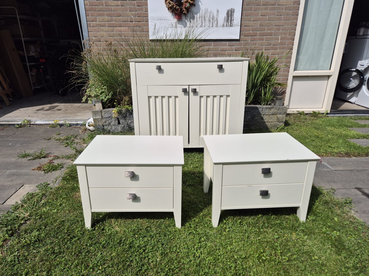Mooie witte commode