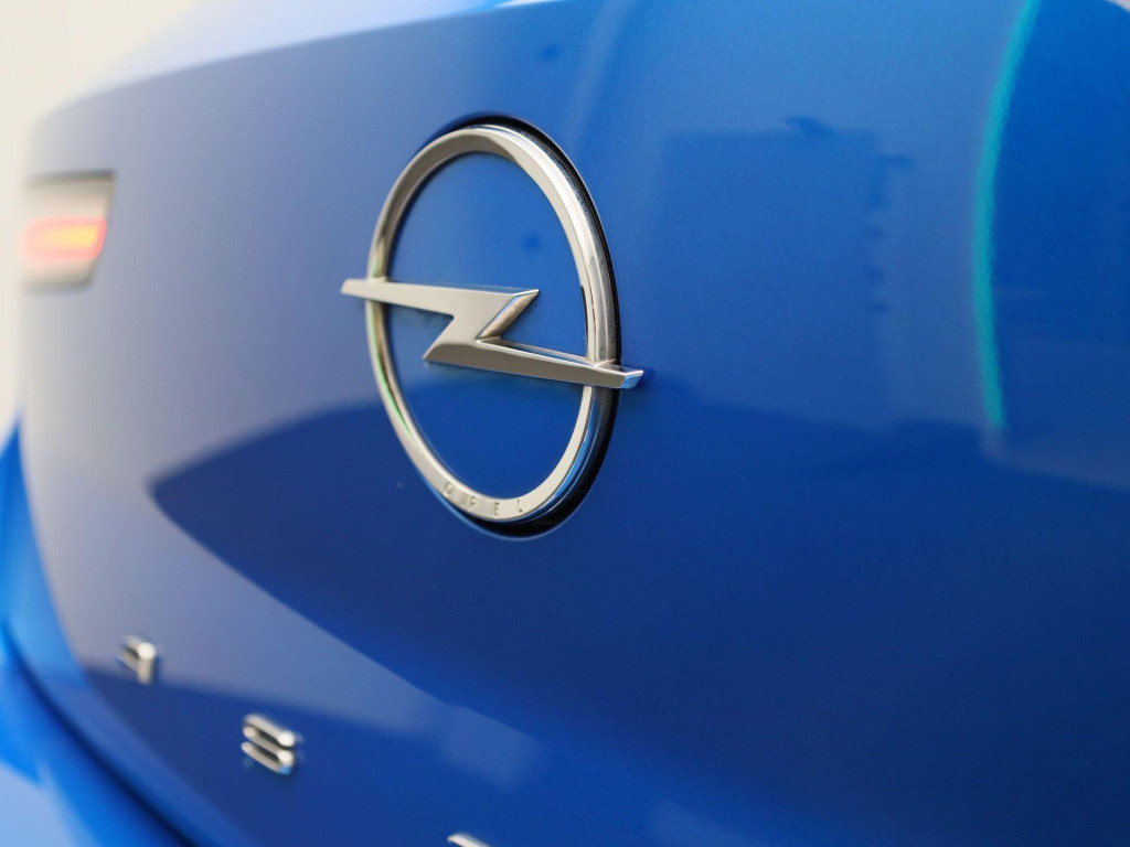 Opel Astra 1.2 edition | lmv | parkeer sensoren | led | navigatie | cruise 