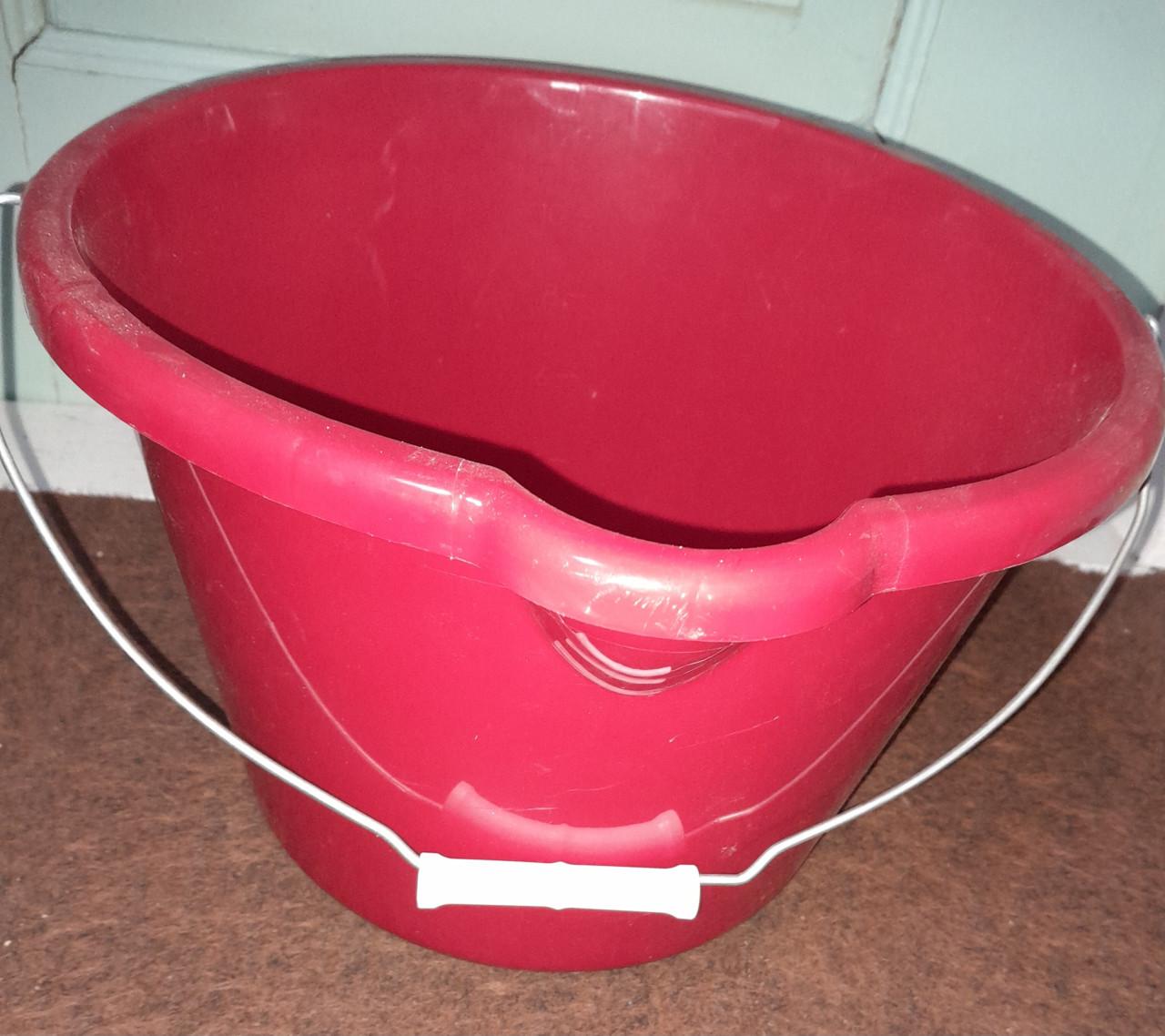 Rieten en kunststof wasmand + emmer