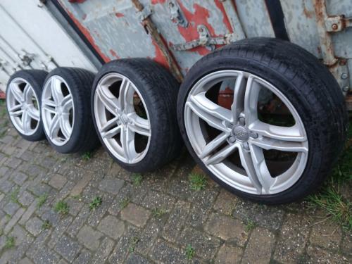 Velgen set Audi 18 inch 5x112