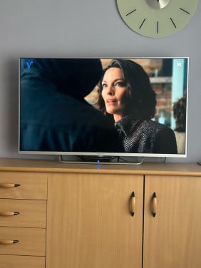 Sony kdl-43W765C lcd smart tv