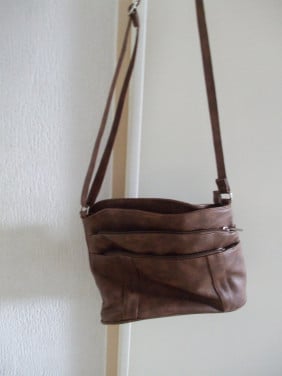 Te koop mooie schoudertas.(nieuw).