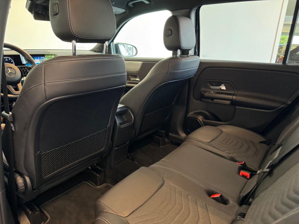 Mercedes-Benz Glb 200 business solution