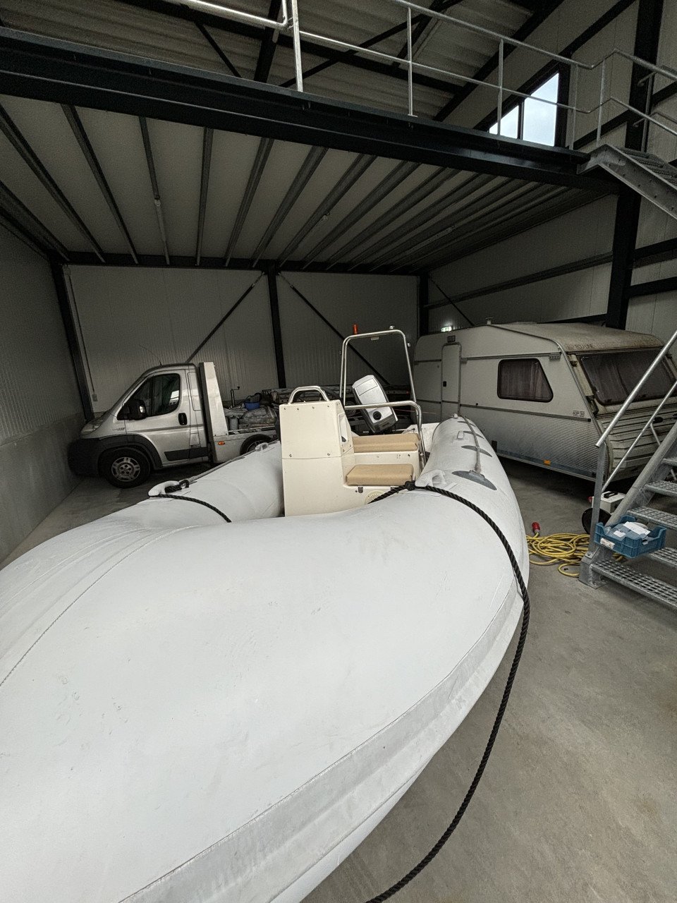 Mooie grote RIB 60 pk met aanhanger