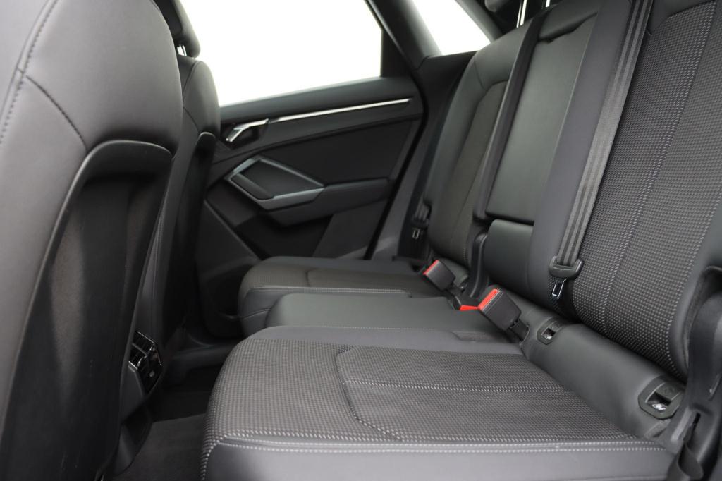 Audi Q3 35 tfsi s edition 150pk s-tronic | 19'' lichtmetaal | elektrische a