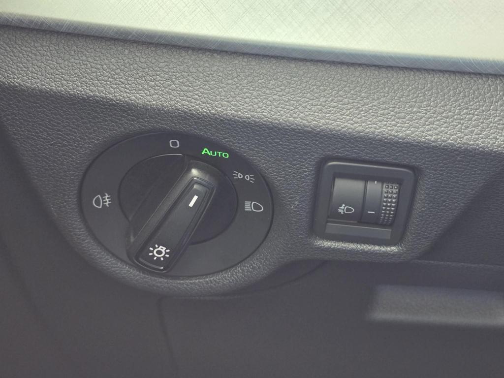 Skoda Kamiq 1.0 tsi selection virtual cockpit carplay navigatie pdc v+a sto