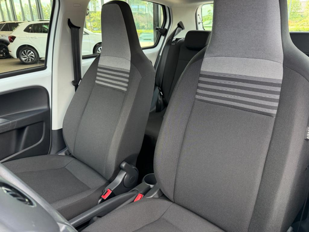 Volkswagen UP! 1.0 5-deurs | camera | cruise | airco | bluetooth | pdc | ri