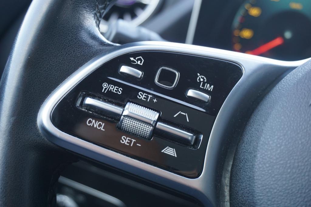 Mercedes-Benz B-Klasse 220 launch edition premium plus climate / navi / pan