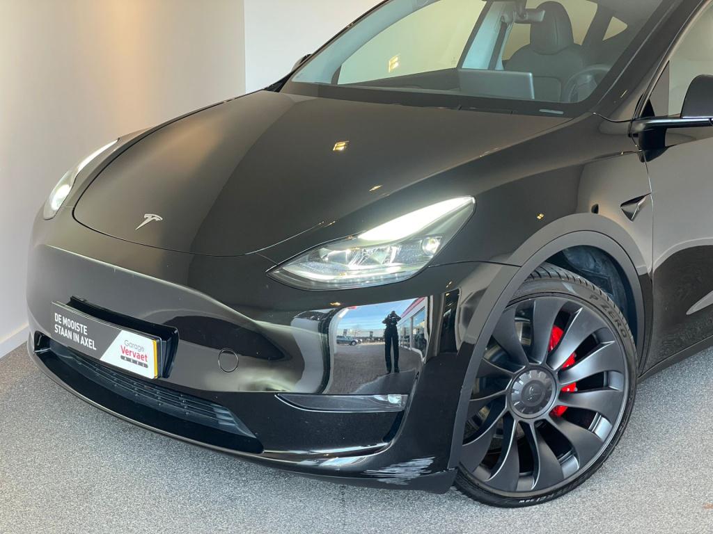 Tesla Model Y long range awd 75 kwh