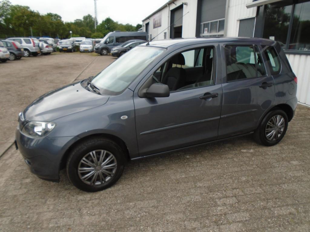 Mazda 2 1.2 exclusive