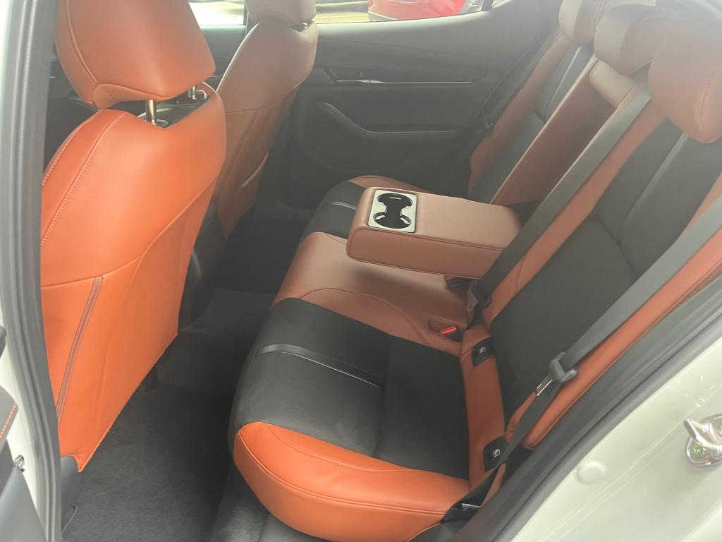 Mazda 3 2.0 e-skyactiv-x m hybrid 186 nagisa|rijklaar