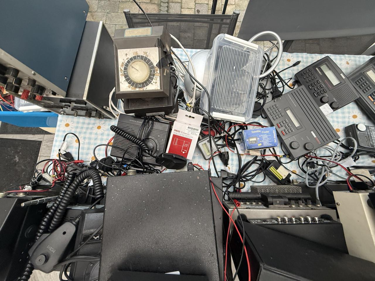 Diverse zendamateur apparatuur