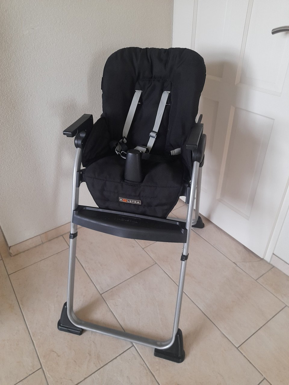 Koelstra kinderstoel (in goede nette staat )verstelbaar!