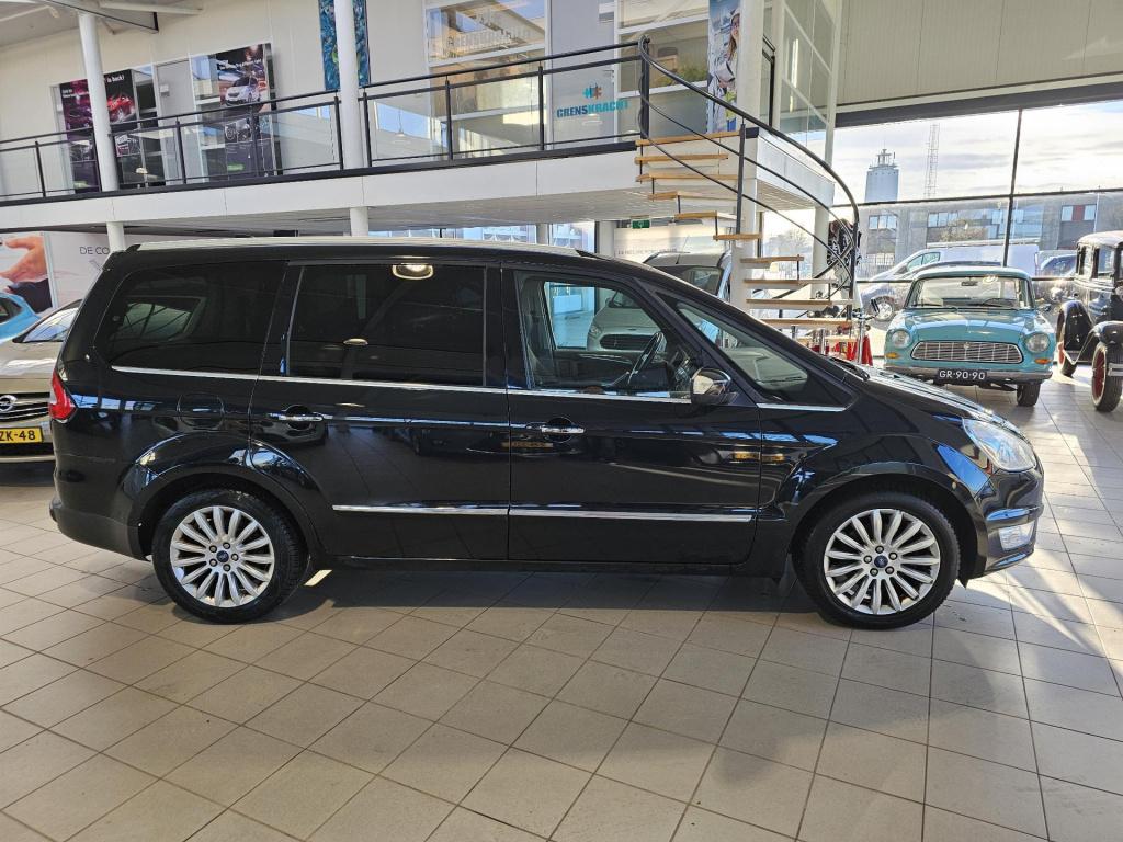 Ford Galaxy 1.6 scti titanium