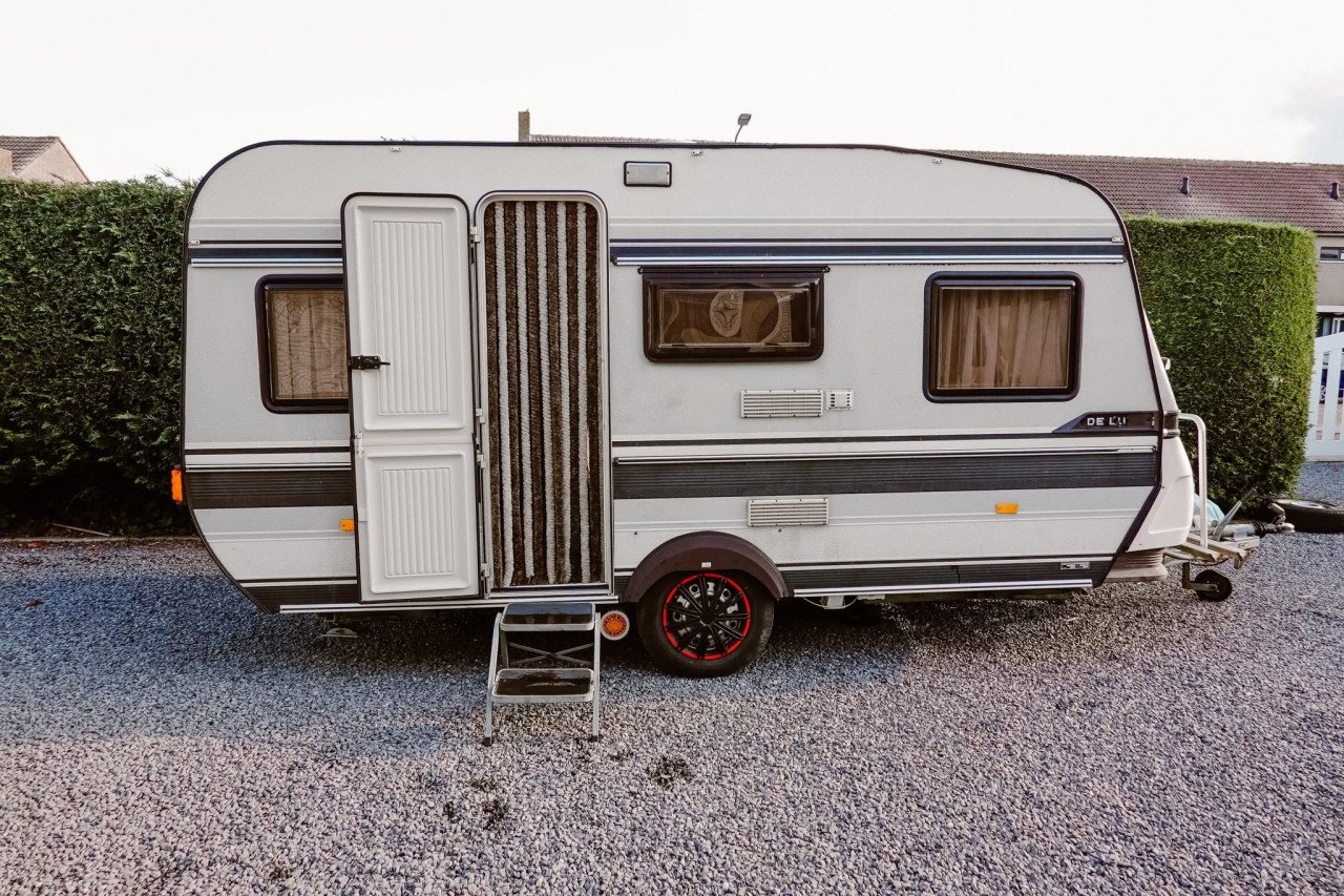 Caravan Hobby de Luxe 420 1983 (retro)