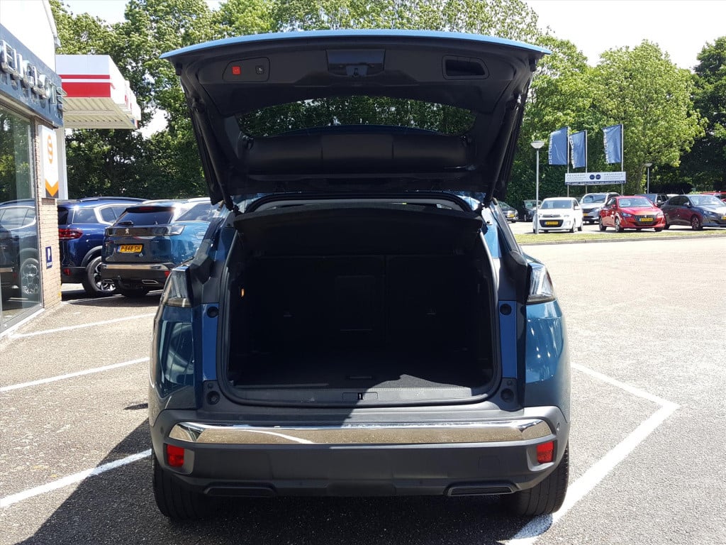 Peugeot 3008 1.2 puretech 130pk s&s eat8 allure | navi | bt | applecarplay&