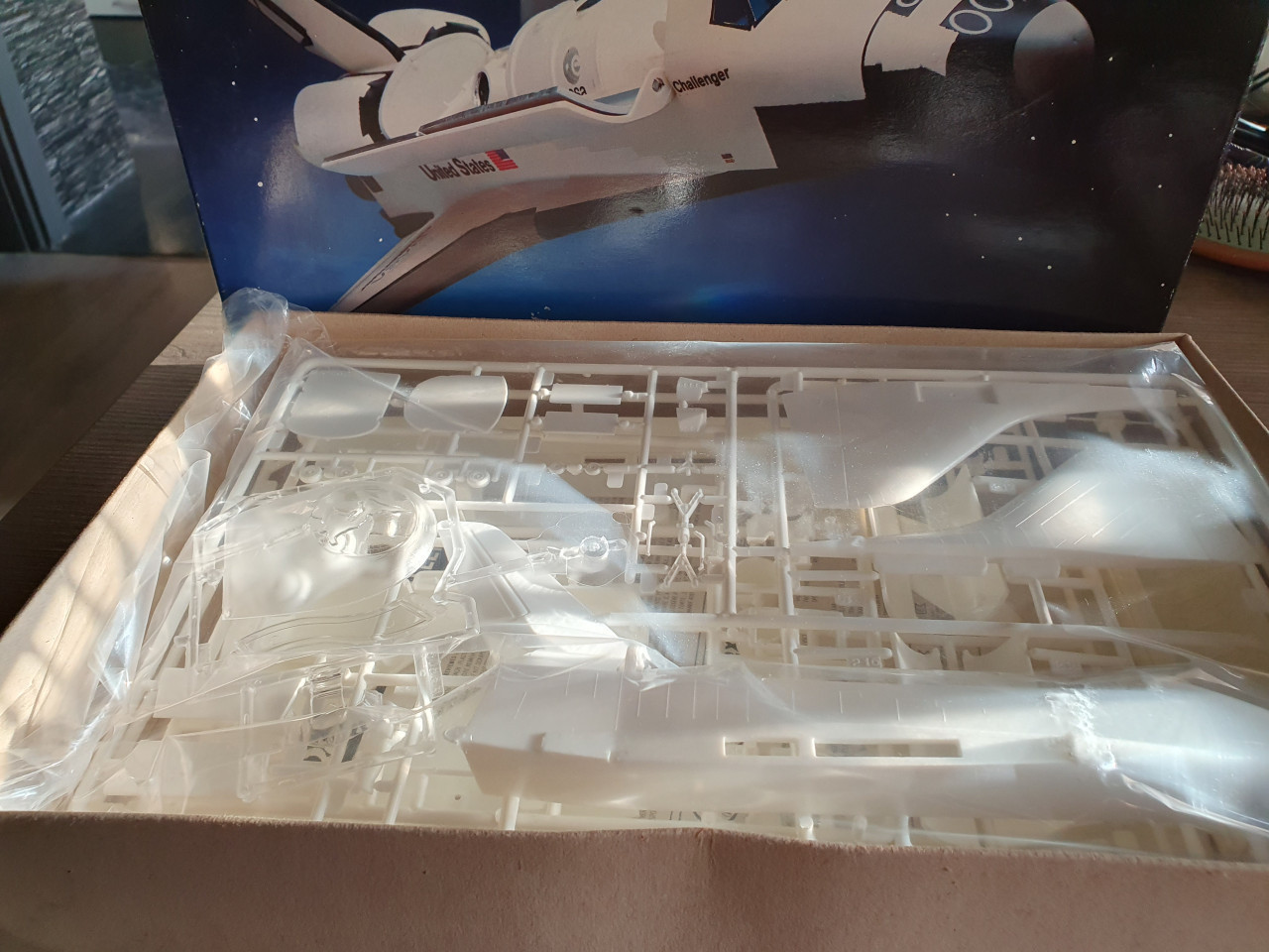 Nieuwe Revell Space Shuttle Challenger bouwdoos....