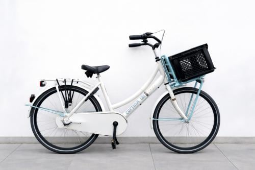 🤍 Cortina U4 Transport 24 inch Meisjesfiets – White Pearl – Incl. krat