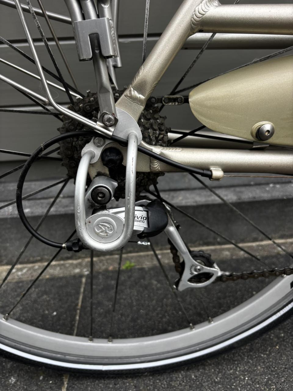 Prachtige Batavus Europe damesfiets met 24 versnellingen